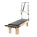 Cama de pilates Clinical Reformer® de Fitness For Life Mexico, con estructura y accesorios visibles para entrenamiento de Pilates.