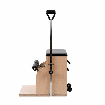 Silla de Pilates Fitness For Life Mexico, parte de combo de entrenamiento, con estructura sólida y tapizado cómodo, vista frontal.
