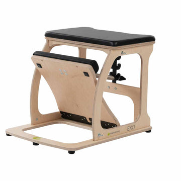 Silla de Pilates EXO® de Fitness For Life Mexico, estructura sólida y asiento cómodo para ejercicios de pilates.