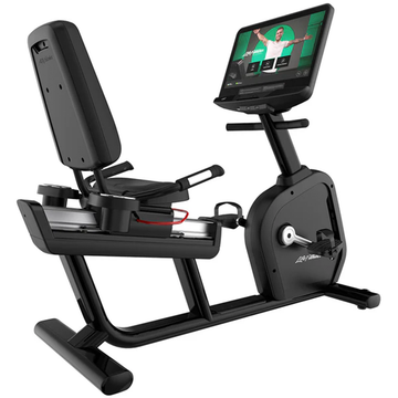 Bicicleta recumbente Life Fitness Club Series+ para cardio, con asiento acolchado y pantalla digital para seguimiento del entrenamiento.