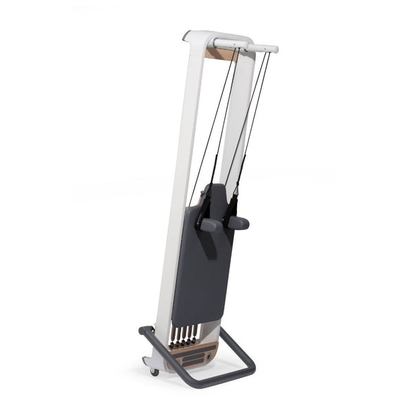 Cama de pilates Reformer Allegro® 2 de Balanced Body con estructura metálica y correas, diseñada para ejercicios de Pilates.